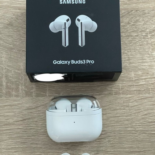 Samsung Galaxy Buds3 Pro Bluetooth Handsfree like new