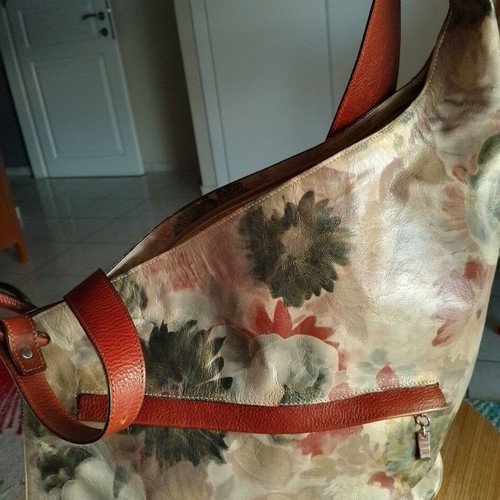 Condor leather bag like new, crossbody, beige and brown