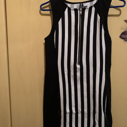 Mini dress black and white striped fitted size S like new
