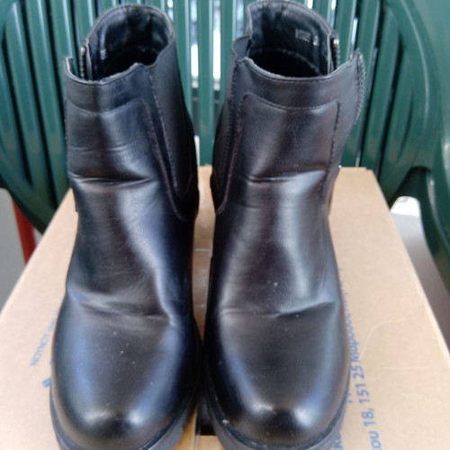 Boots with heel used, size 39, black