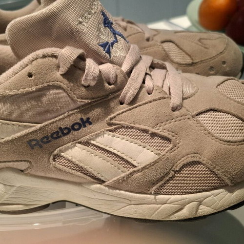 Reebok athletic shoes with reflective details, like new