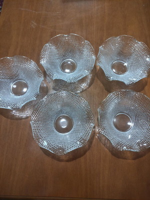Bowl plates like new, set of 5 for ice cream and dessert
