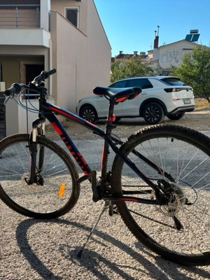 Uni Ideal Trial 26'' bike, hardtail frame, disc brakes, Shimano Revoshift 7 speed