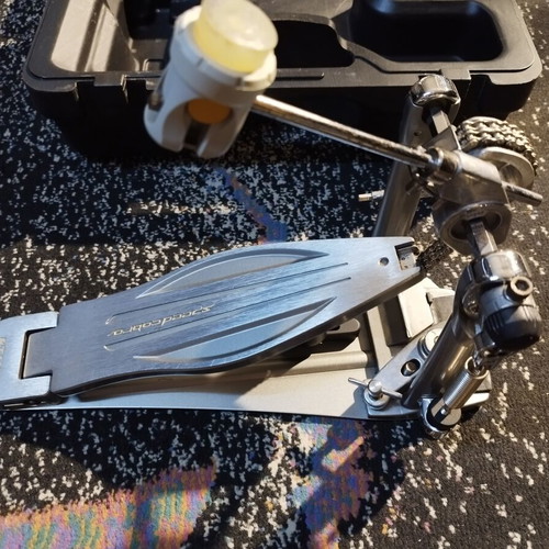 Tama Speed Cobra 910 single pedal like new with hard case