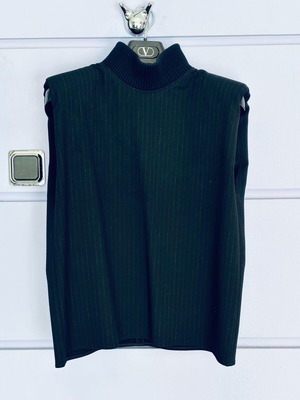 Zara sleeveless blouse like new with striped knitted collar and suit fabric