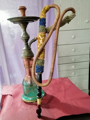 Ναργιλές μεταχειρισμένος vintage από ορείχαλκο με δύο γυάλινες κανάτες