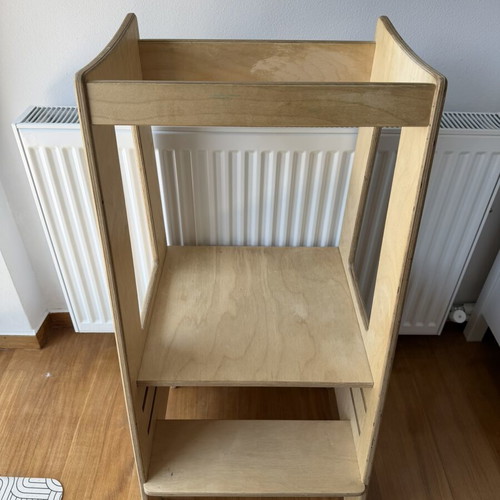 Wooden Montessori Learning Tower, very good condition