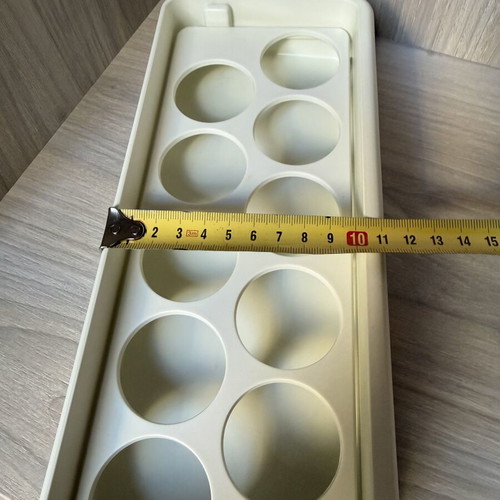 Pitsos refrigerator egg holder