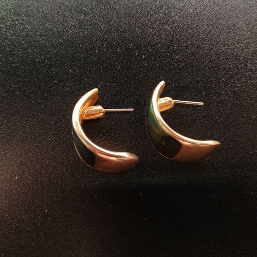 Vintage women's earrings used, gold and green