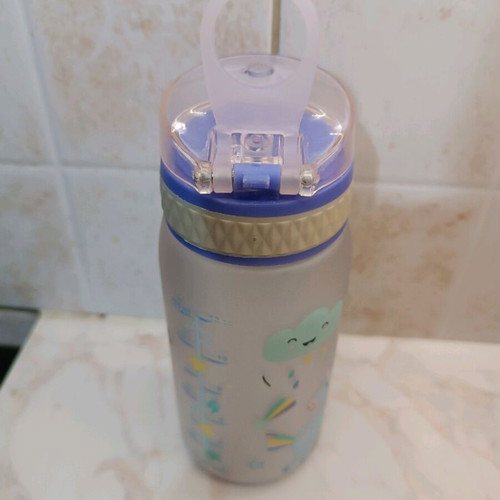 Ion8 kids water bottle used, 350 ml capacity