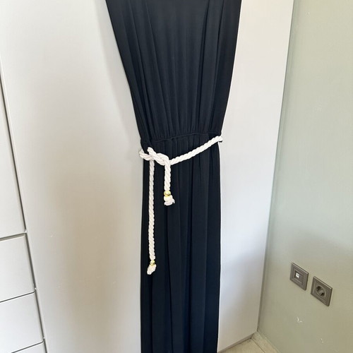 Dress black long elastic with open back and belt like new