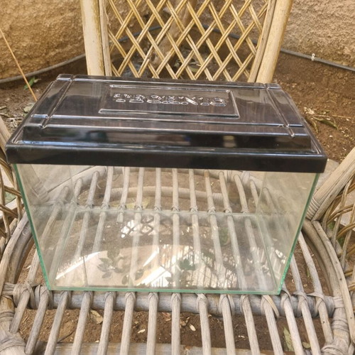 Technic aquarium like new, glass with filter holes