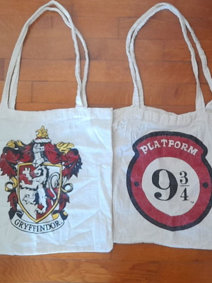 Harry Potter shoulder tote bags used, set of two, white with designs