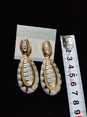 Earrings like new