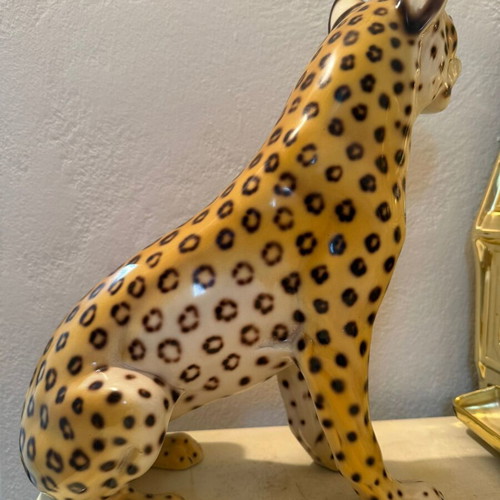 Decorative Vintage Ceramic Leopard Statue by Giovanni Ronzan like new