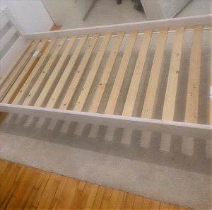 Παιδικό κρεβάτι με σκάλα