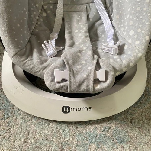 4moms electric bouncer used with various vibration modes