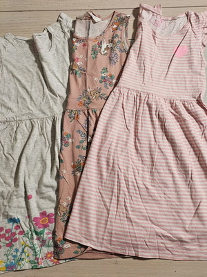 Girls' dresses set of 3, like new, ages 8-10