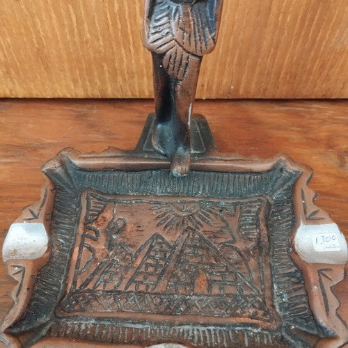 Metal ashtray