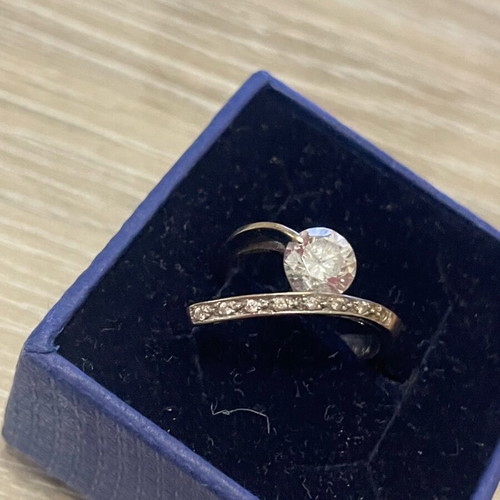 White gold 585 ring used, size 57