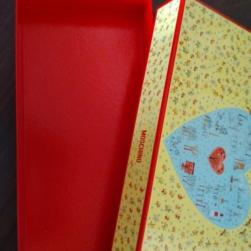 Moschino empty box like new, 38.5 x 18 x 6 cm