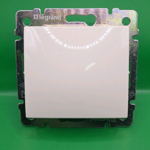 Legrand Valena switch cream new