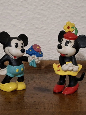 Mickey & Minnie Mouse vintage 80s figure set used, PVC