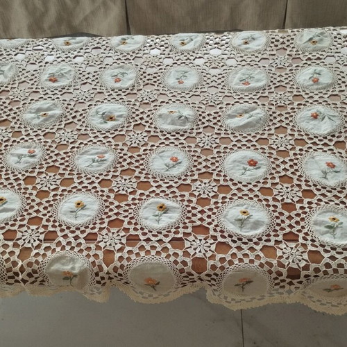 Vintage handmade crochet table linen with embroidered motifs 90x140 cm like new