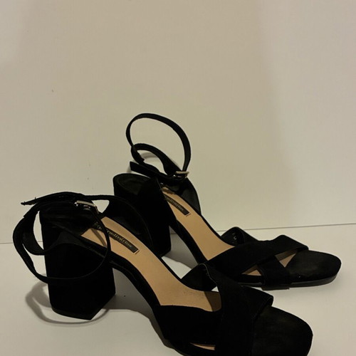Pumps like new, black, size 38 by Stradivarius