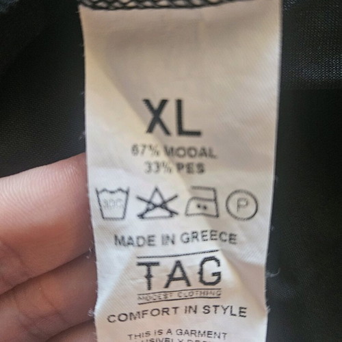 Tag Modest Clothing men's t-shirt XL black like new