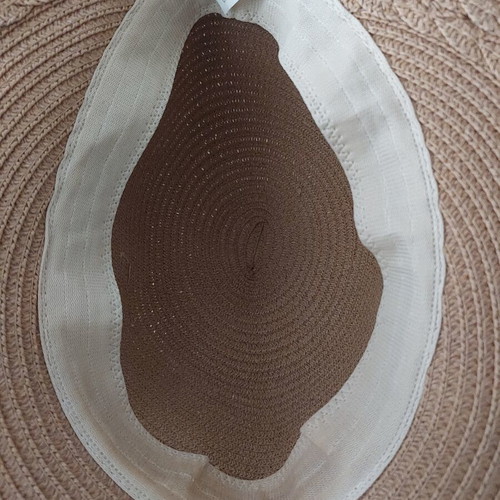 Women's Paper Straw Hat like new, one size, beige