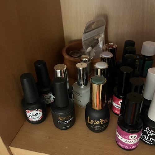 Semipermanent nail products used with Ritzy Nails base and top
