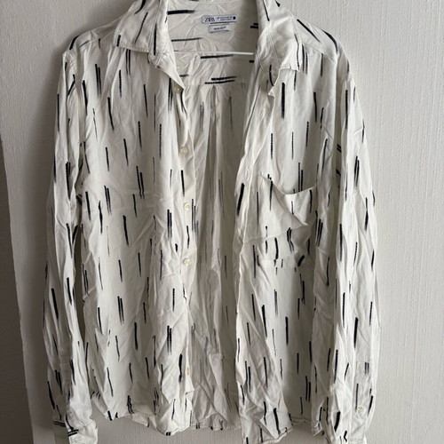 Zara shirt size M with lyocel, like new, black and white