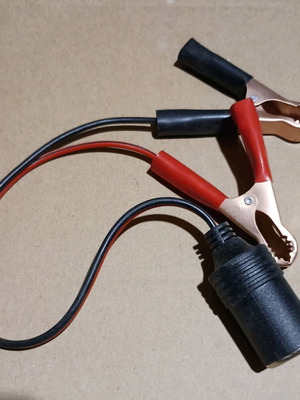12V car socket with crocodile clips new, cable length 28cm