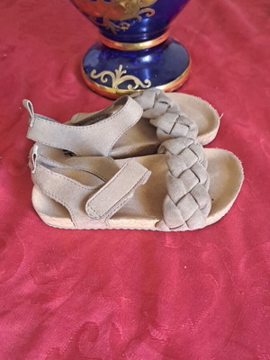 Σανδάλια H&M νούμερο 24 μεταχειρισμένα, μπεζ, σε άριστη κατάσταση