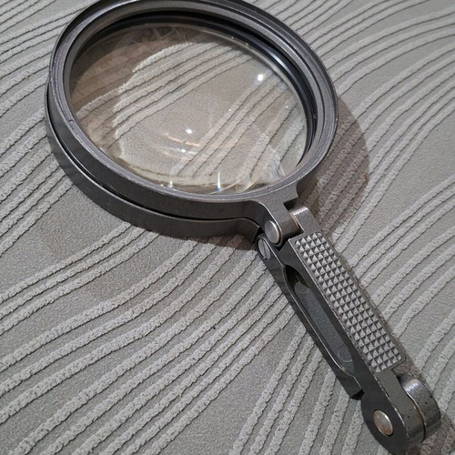 Magnifying glass USSR used with small crack