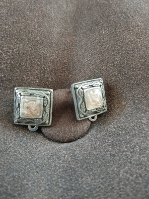 Clip earrings like new, beige and silver