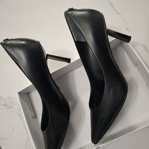 Guess black pointed pumps with metallic heel, size 36