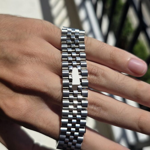 Seiko wristwatch like new, silver, unisex