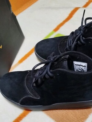 Jordan Eclipse Chukka Lea σαν καινούργιο, μαύρα αθλητικά παπούτσια νούμερο 41