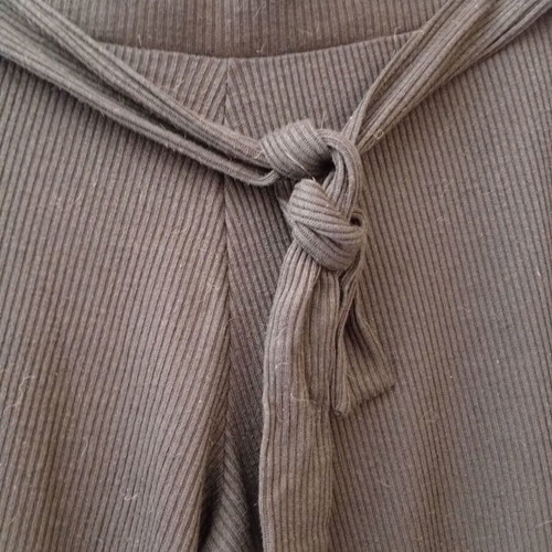 Pull & Bear μαύρη ribbed κοντή παντελόνα size L σαν καινούργιο