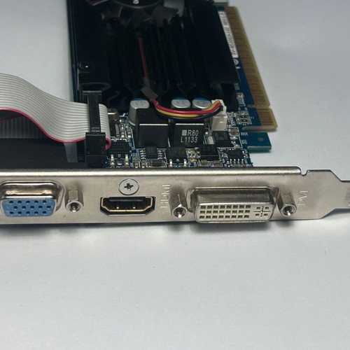 Gigabyte GV-N520D3-1GI graphics card NVIDIA GeForce GT 520 with 1GB DDR3 memory like new