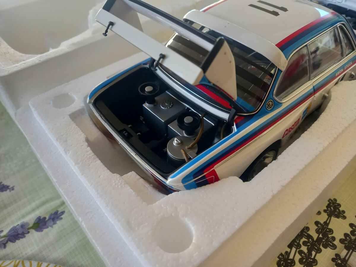 AutoArt 1:18 BMW 3.0 CSL collectible… - € 350,00 - Vendora.gr