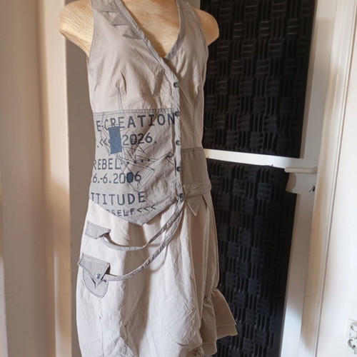 Vintage dress size M, like new, gray