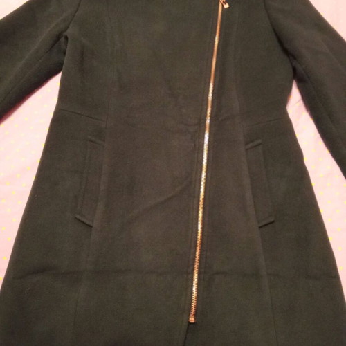 Virgin Prunes coat size small like new, green cypress color