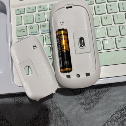 Keyboard and mouse set English BT like new