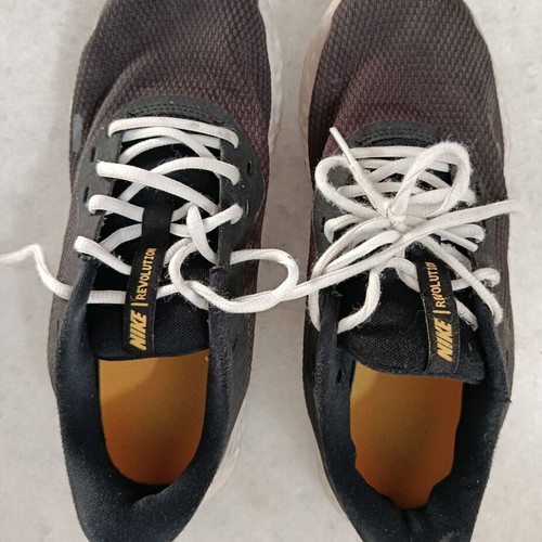 Nike athletic shoes for boys size 41 used, black
