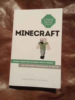 Minecraft book like new in English by Daniel Goldberg and Linus Larsson