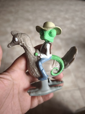 Rango figure used with wind-up mechanism, 2011 Burger King collectible