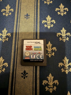 Top Trumps and Horror & Predators Nintendo DS game in very good condition